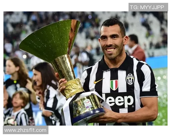 足球球星挑战新技能 用筷子吃饭展现别样风采